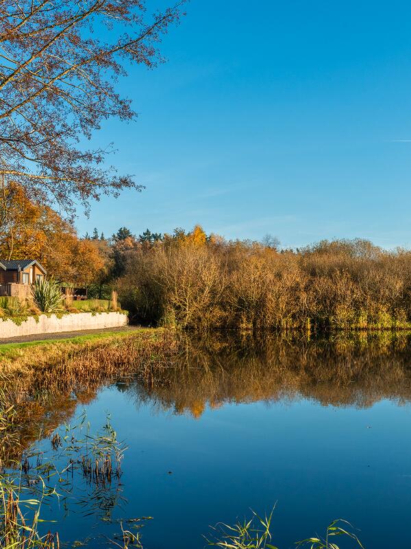 5 star caravan site with fishing Herefordshire photo