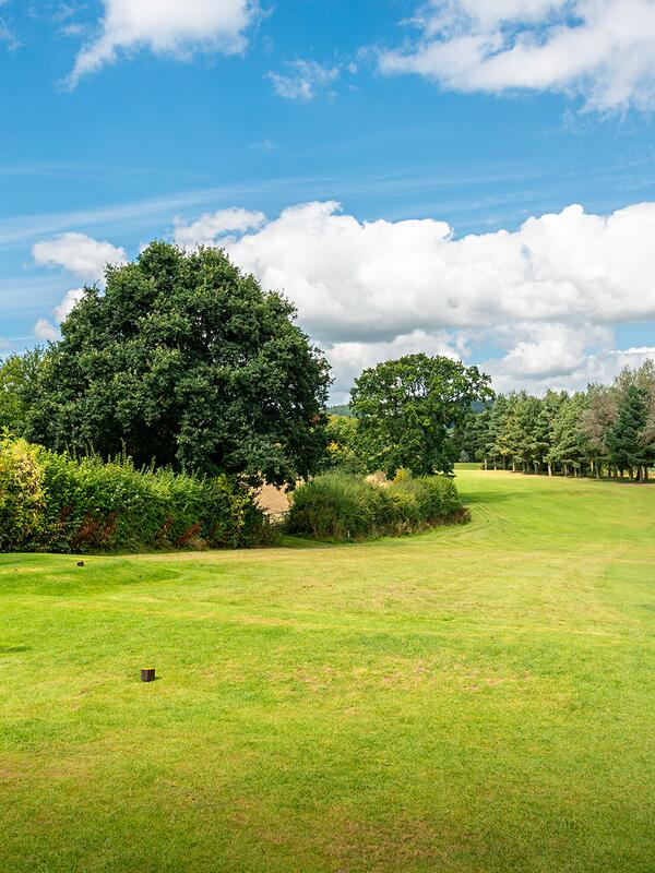 5 star caravan holiday home park with golf course in Herefordshire, Heart of England.