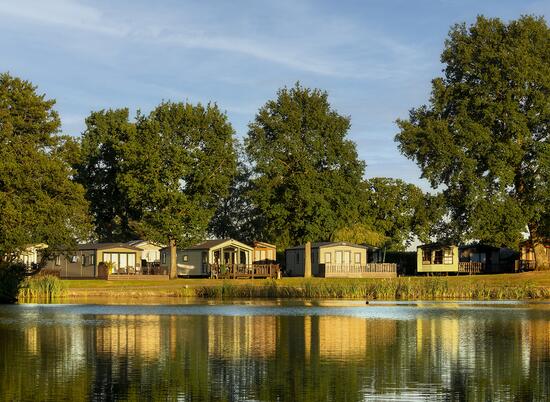 Pearl Lake lake edge holiday homes for sale