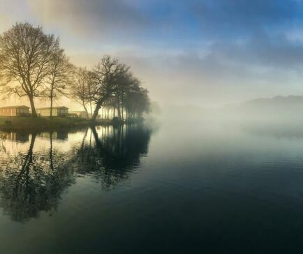 Winter sunrise at Pearl Lake