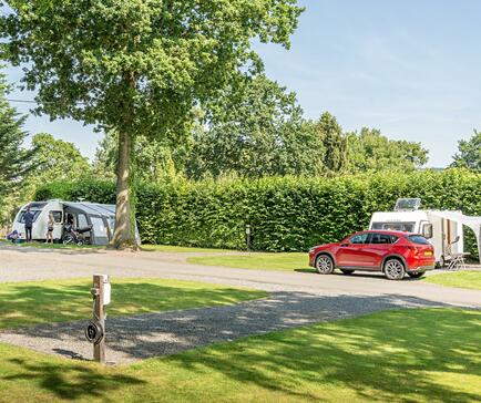 5 star caravan and motorhome touring park with fishing in Herefordshire