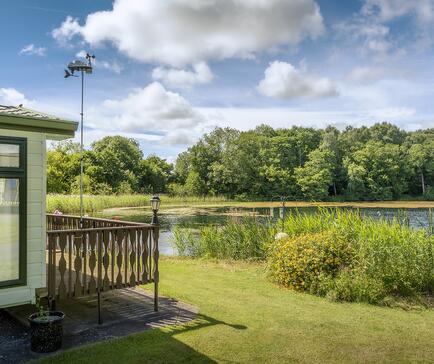 Lake edge holiday homes at Pearl Lake