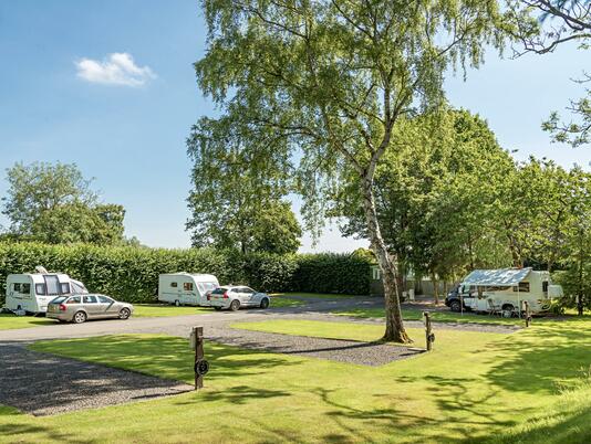 5 star caravan and motorhome touring park with fishing in Herefordshire