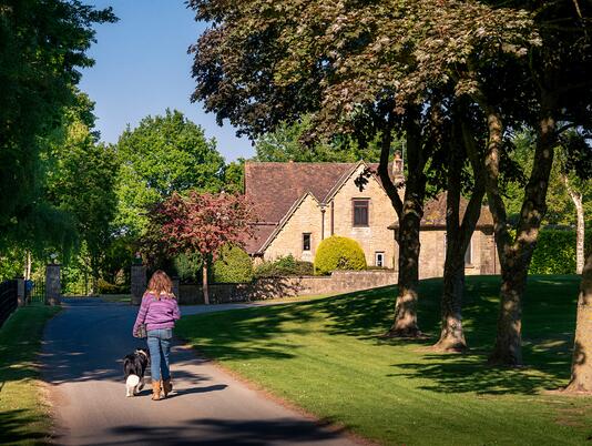 Pet friendly, self-catering cottage holidays at Pearl Lake Herefordshire