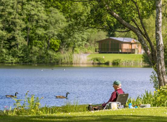 Caravan park with fishing lake at Pearl Lake Herefordshire photo