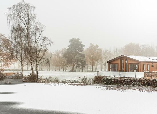 Winter at Pearl Lake Country Holiday Park, Herefordshire.