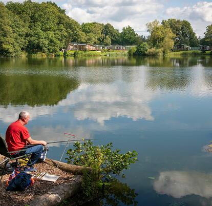 5 star caravan park with fishing lake