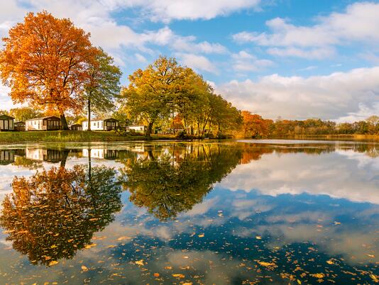 5 star holiday park with private fishing lake in Herefordshire