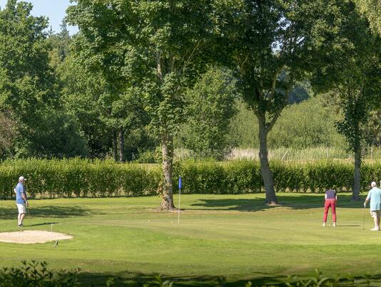 Golf course at Pearl Lake Country Holiday Park