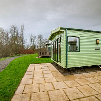 Riverside holiday home for sale on 5 star caravan park. Willerby Avonmore. Plot photo